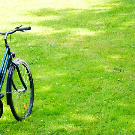 Ξενοδοχείο με διαμερίσματα Adina Mitte 4*