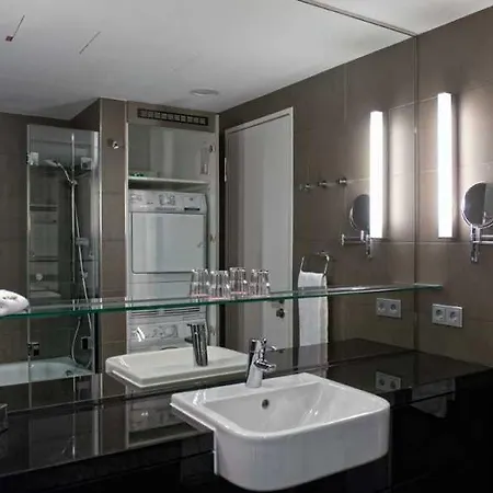 Adina Mitte Βερολίνο