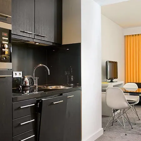 Adina Mitte Ξενοδοχείο με διαμερίσματα