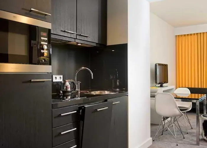 Lägenhetshotell Adina Mitte