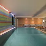 Adina Mitte 4*