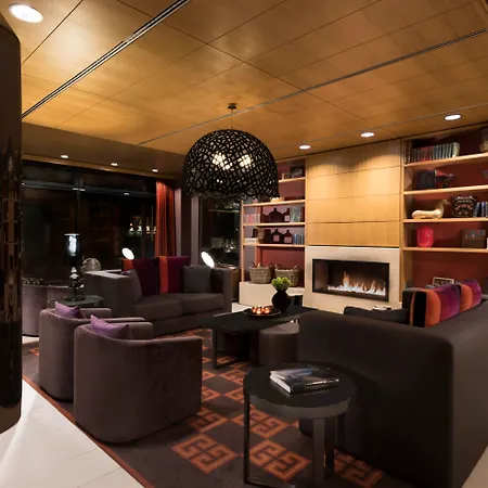Aparthotel Adina Mitte 4*