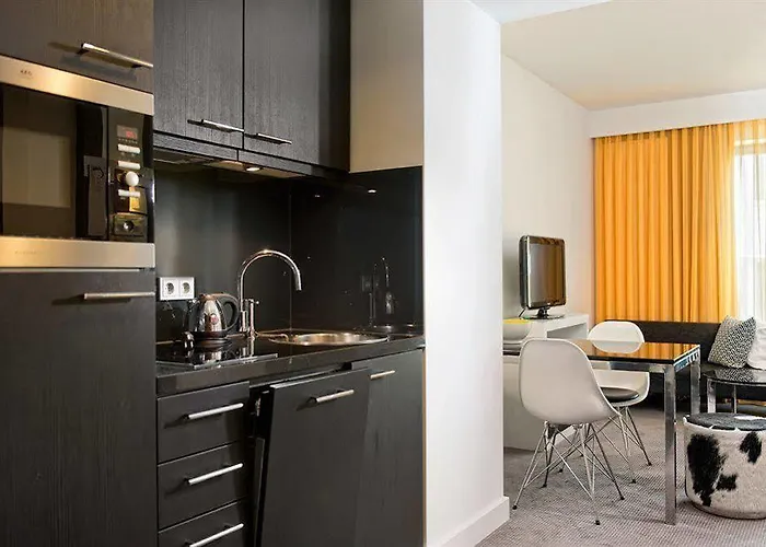 Adina Mitte מלון דירות