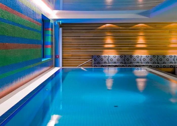 Adina Mitte ברלין