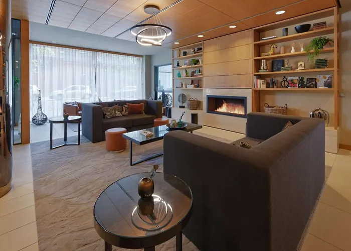 아디나 아파트먼트 미테 4*