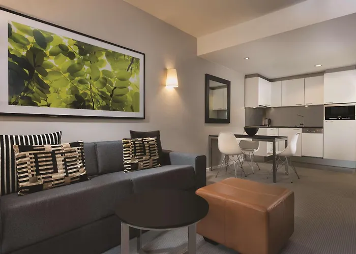 Adina Mitte Apartahotel 4*