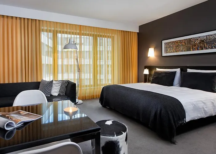 Apartahotel Adina Mitte 4*